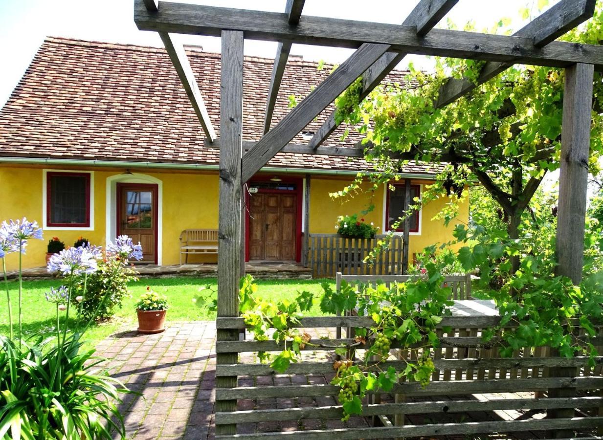 Landlust-Ferienhaus Am Rosenhof Hartberg Extérieur photo